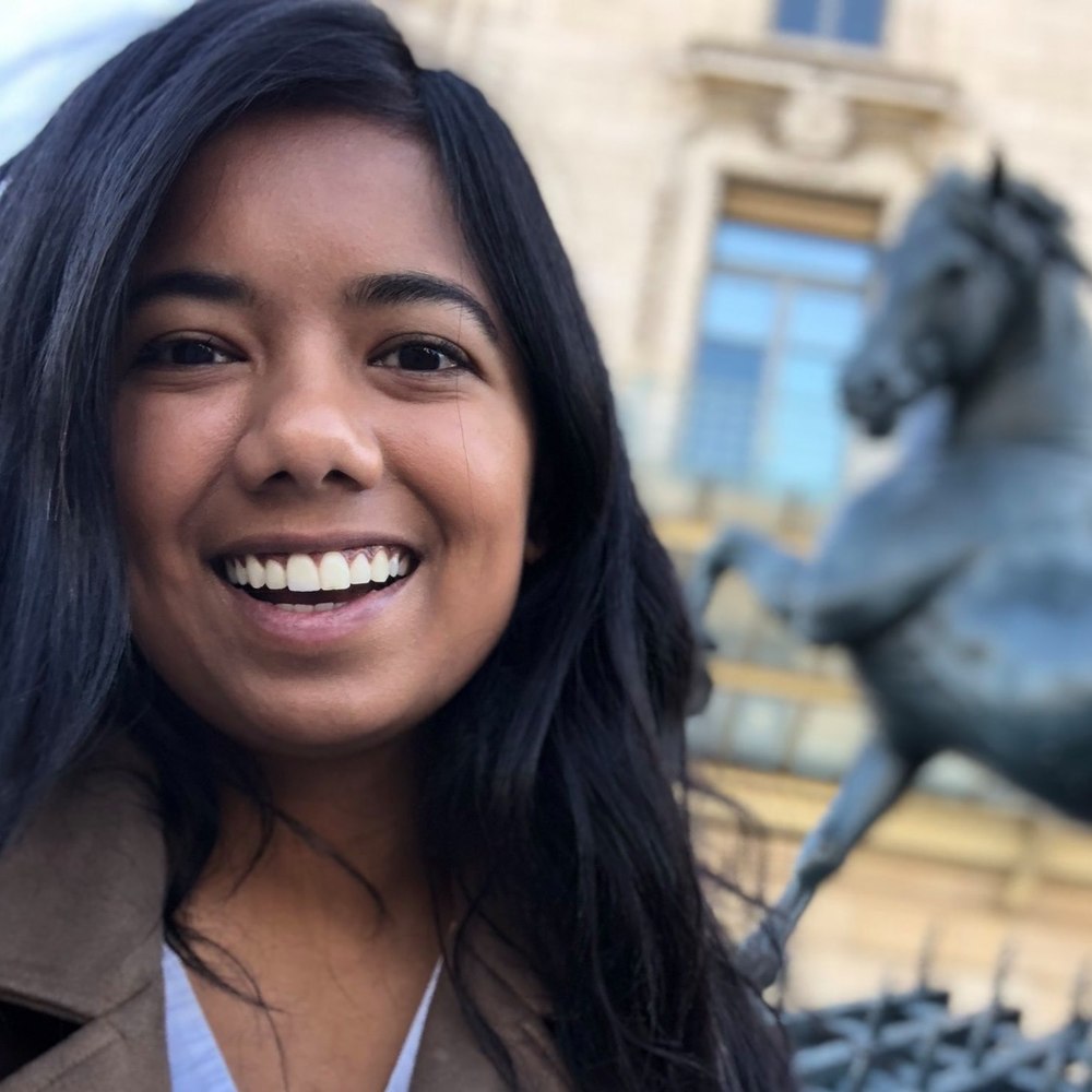 Meet your Posher, Simran